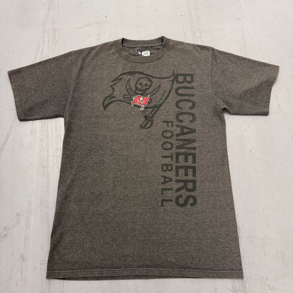Tampa Bay Buccaneers NFL Men's Tee Size Medium